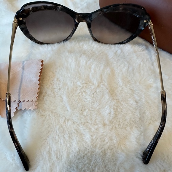 Longchamp Women’s Sunglasses Worn Once Model LO617S Color 038 Marble Gray - Picture 7 of 9